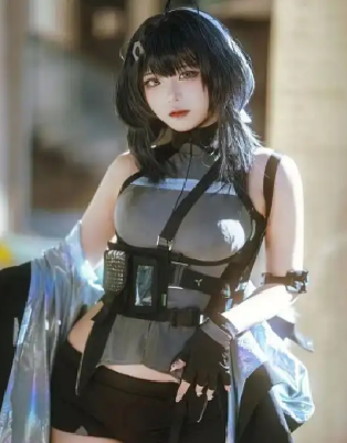 美女COS